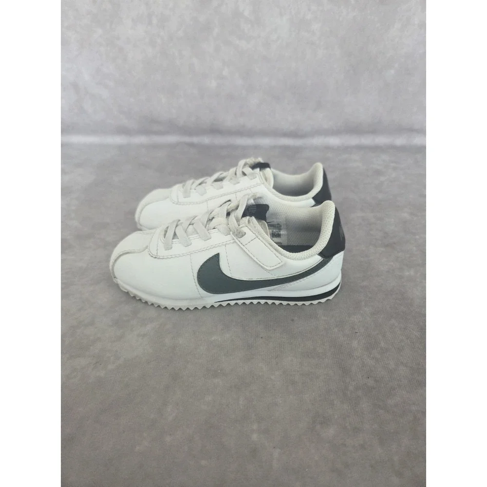 Nike classic unisex